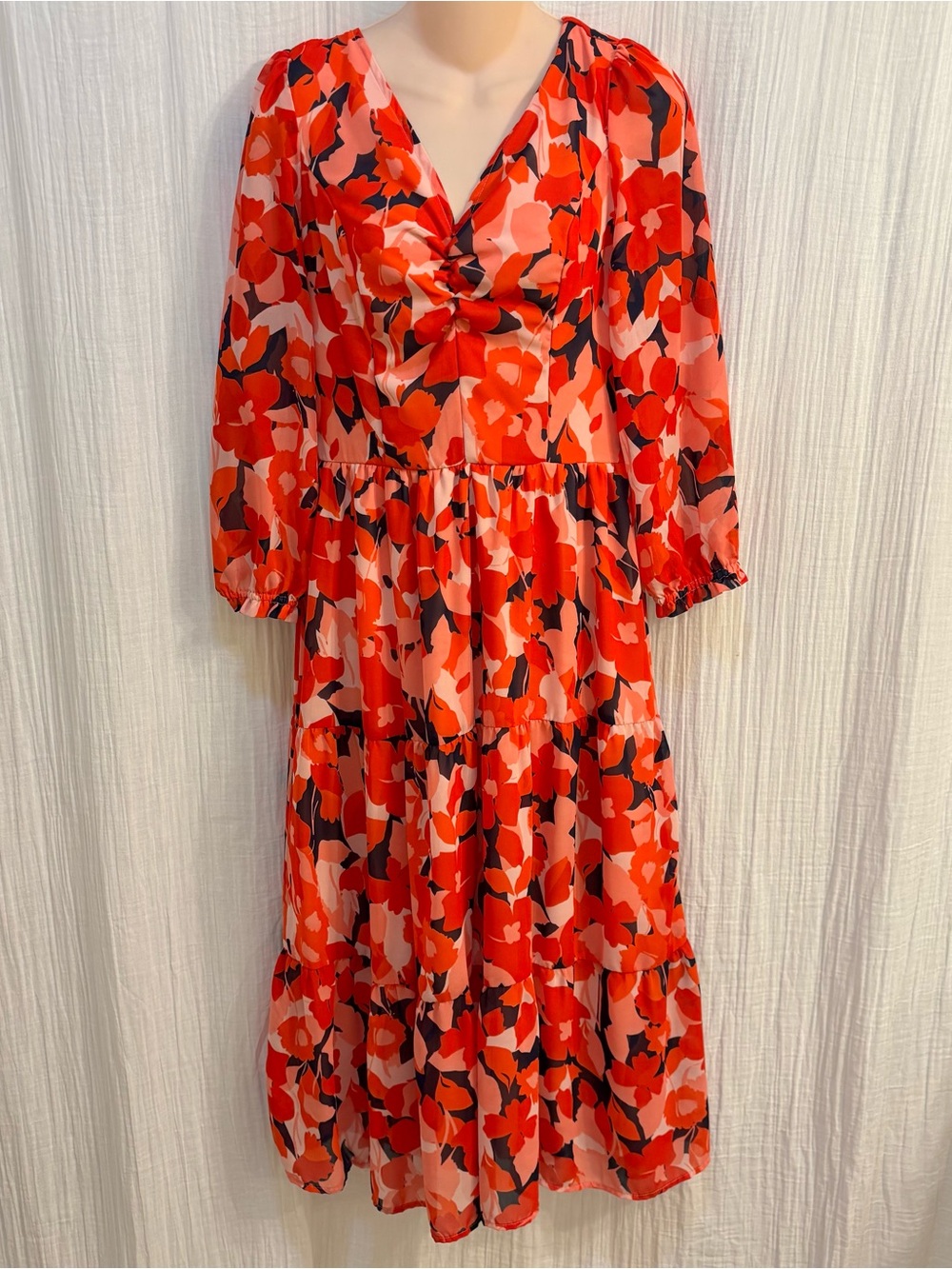 Sincerely Jules Red and Pink Floral Long-Sleeve Tiered Midi Dress. Size Large